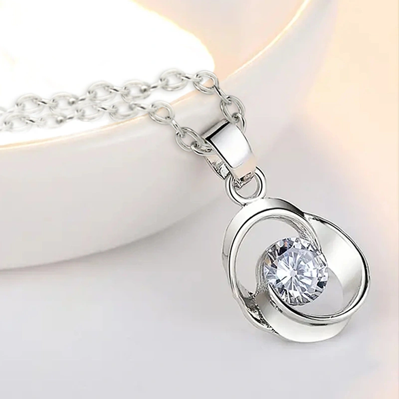  Love at first sight rotating love necklace for women Japanese and Korean simple temperament creative pendant four-leaf clover versatile necklace