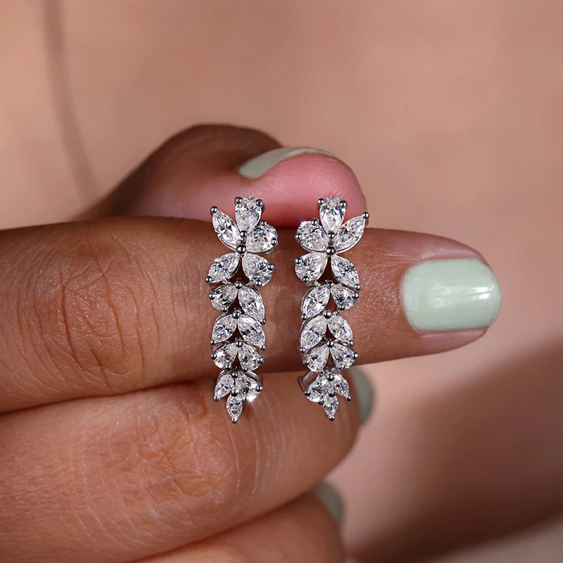  Palace tassel metal flower leaf earrings light luxury fashion jewelry women's high-end wedding earrings