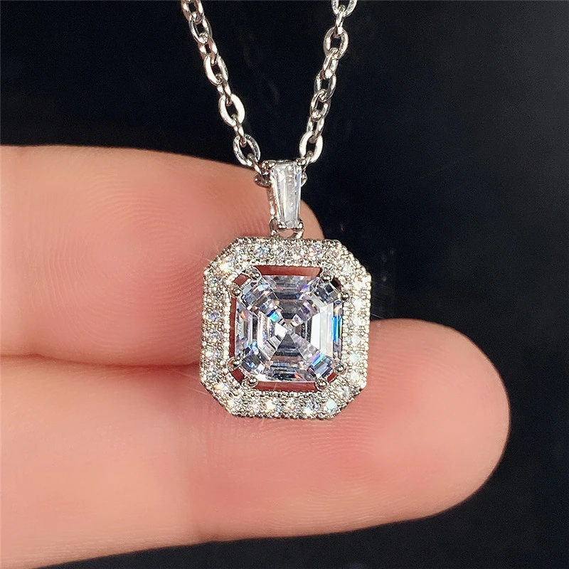 Square zircon pendant European and American classic high-quality necklace accessories birthday gift jewelry manufacturers wholesale