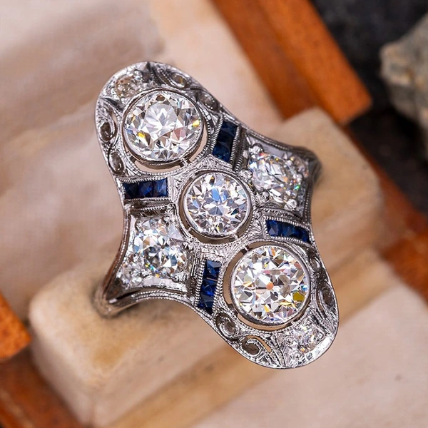 Retro ring female geometric French retro ring female palace style light luxury style ring