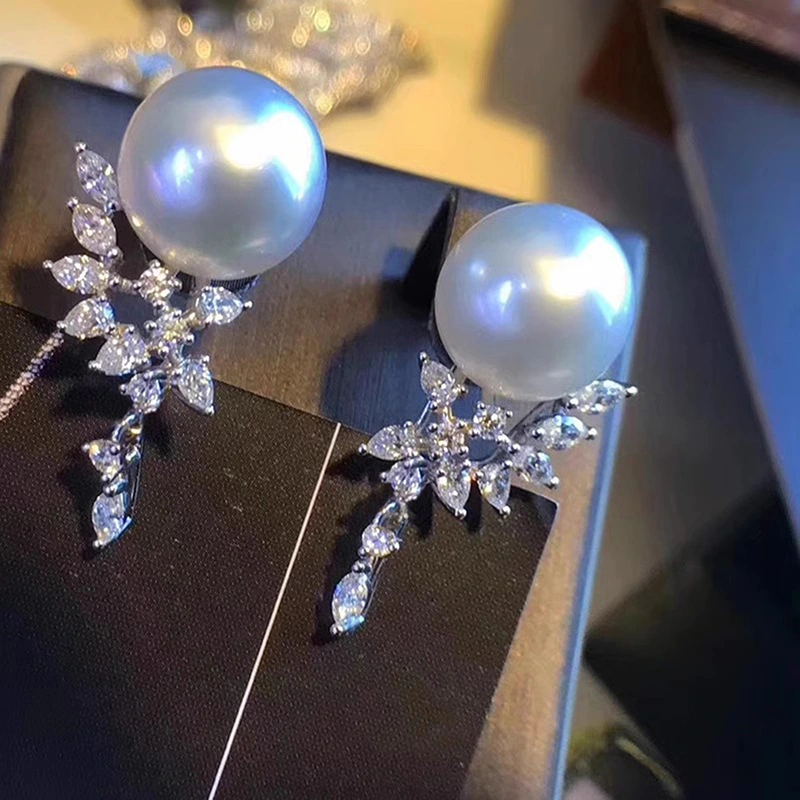  Celebrity dress imitation pearl earrings for women, elegant temperament, geometric zircon earrings, design, light luxury jewelry