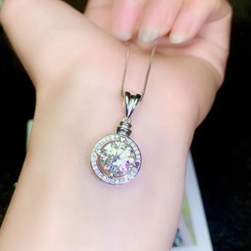 Hot selling imitation moissanite copper plated white gold clavicle chain eight hearts and eight arrows zircon pendant necklace for women