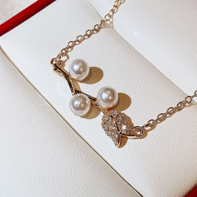Trendy Japanese and Korean style necklace, creative rose imitation pearl necklace for women, exquisite zircon clavicle chain