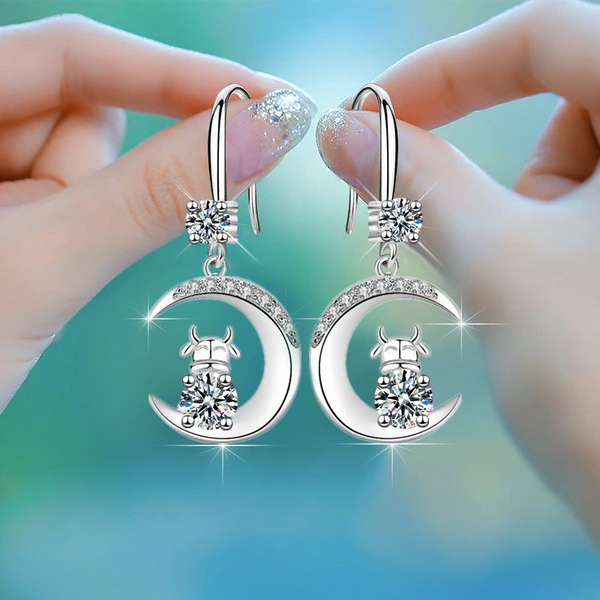 Hot-selling earrings: Creative Zodiac Year Ox Earrings, Water Drop Moon Diamond Earrings