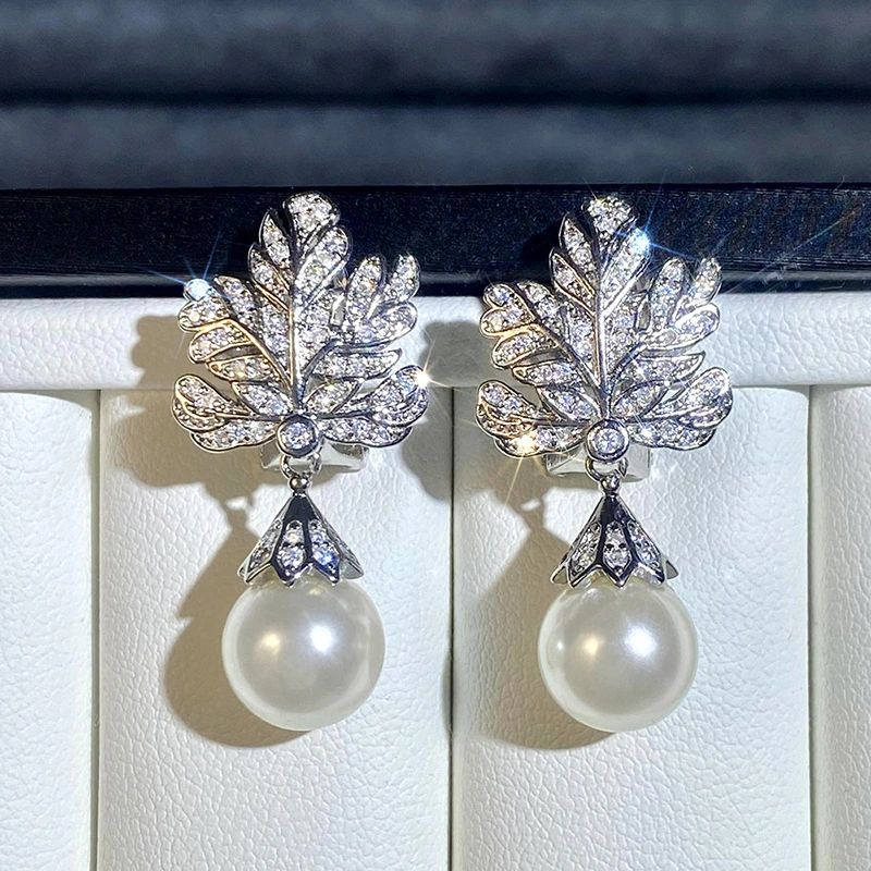 Micro-inlaid shiny high-end leaf earrings for women imitation pearl light luxury design jewelry hot selling