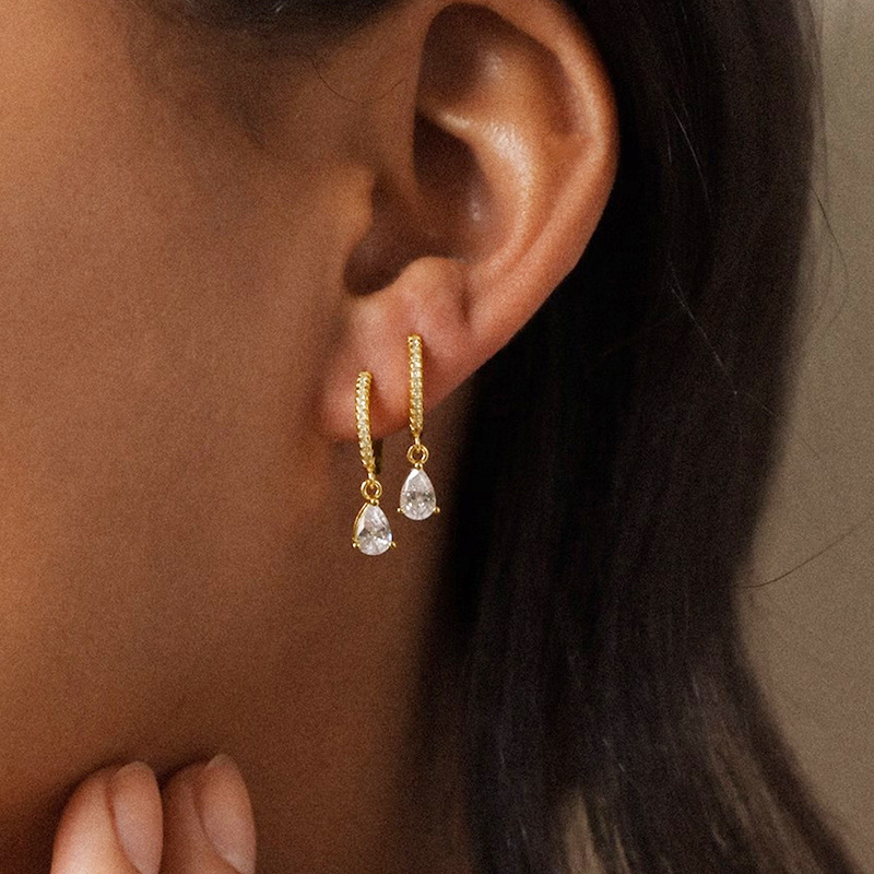 Hot selling earrings for women in Europe and America, water drop geometric hoop earrings, fashionable and everyday matching styles