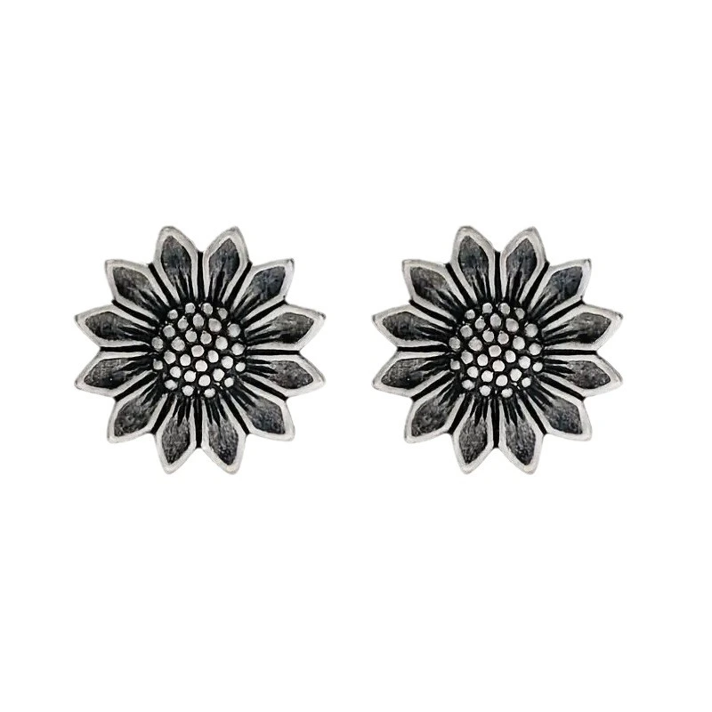    New European and American daisy earrings, metal feel, old sunflower earrings, factory direct sales
