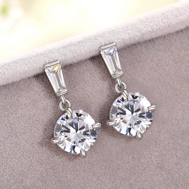  New round light luxury earrings European and American simple smart commuter earrings Japanese and Korean hot selling high-end earrings for women