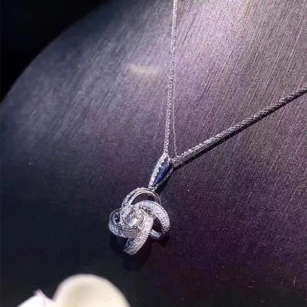 Japanese and Korean style new accessories exquisite flower zircon pendant necklace female literary forest plum clavicle chain