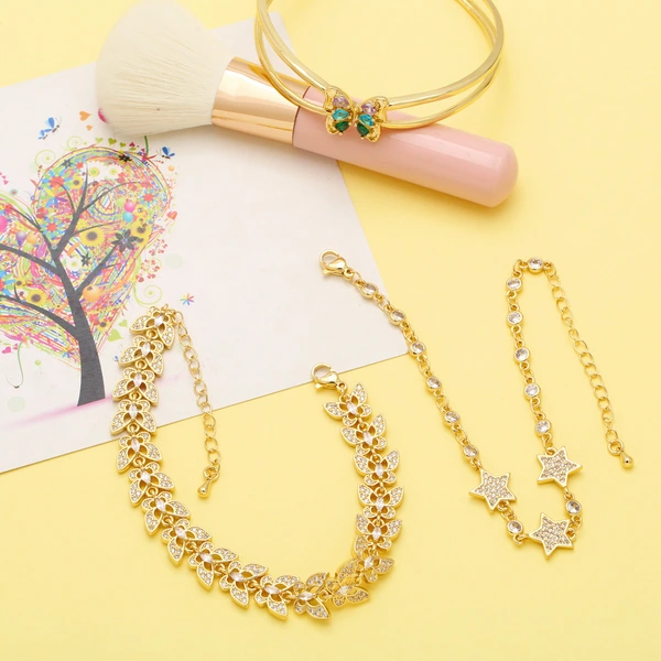 Light luxury high-end full diamond zircon butterfly bracelet female niche design star five-pointed star bracelet brd72