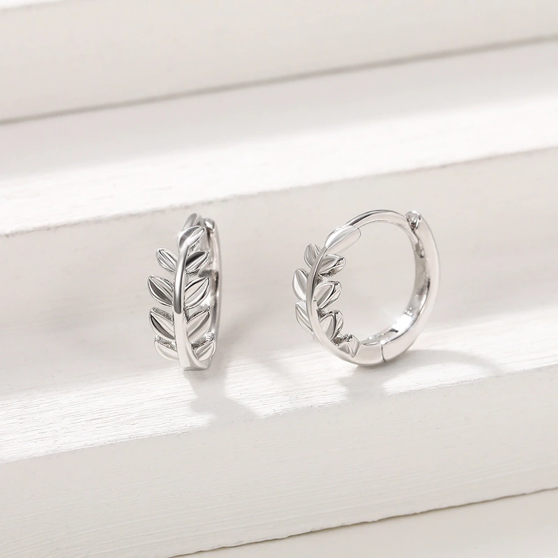 Korean style Korean literary and artistic fresh leaf earrings olive leaf olive branch earrings copper plated white gold earrings