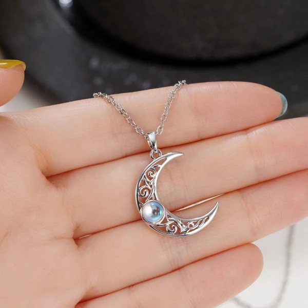 Design sense sun and moon couple necklace love imitation moonstone lucky necklace female crescent clavicle chain