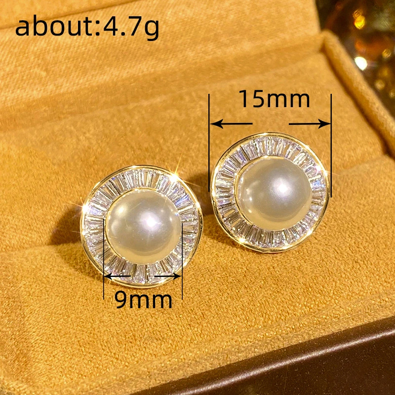New style gentle small fragrance style earrings for women high-end temperament irregular round earrings imitation pearl earrings