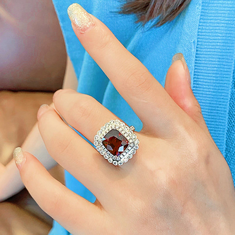  Hot selling new rings on live streaming, high-end fashion, elegant design, hand jewelry, geometric princess rings