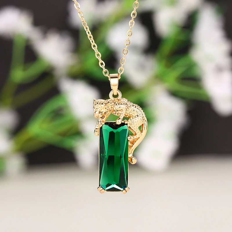  European and American personality fashion hot selling necklace temperament trend cheetah pendant high-end leopard necklace