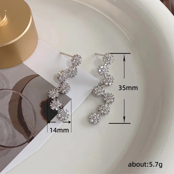 Fully inlaid with flowers and snowflakes, exquisite long earrings with elegant leaf shape and galaxy earrings, clearance sale