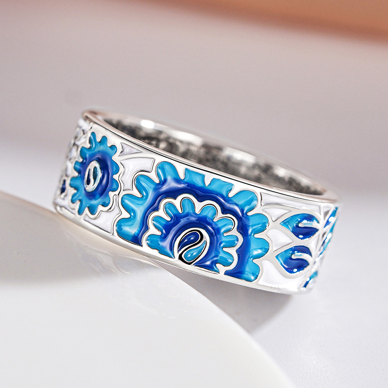 Metal painting oil ancient style earrings for women small fresh gradient flower ring blue and white porcelain elegant exquisite earrings