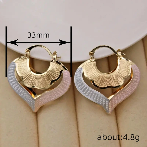 Factory direct sales of new Middle Eastern earrings with multi-color heart-shaped oil painting design, ladies' exquisite and fresh