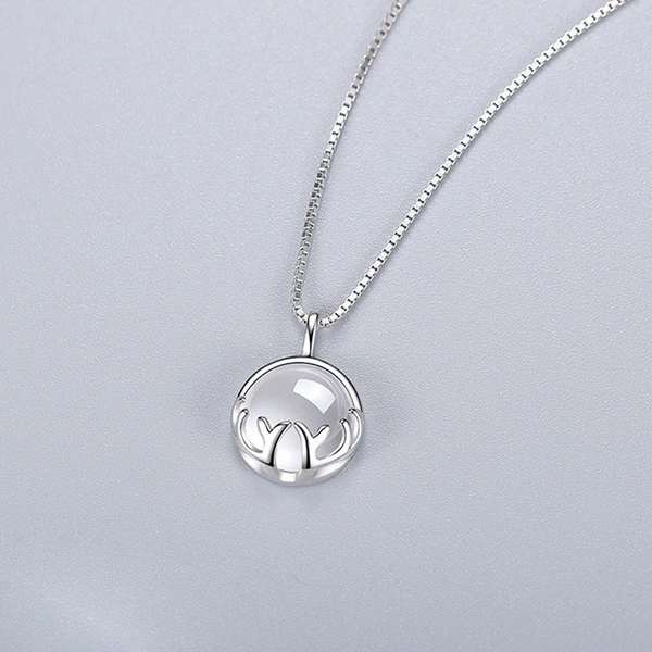 Live hot selling light luxury niche deer antler pendant necklace imitation moonstone one deer with you sweater chain