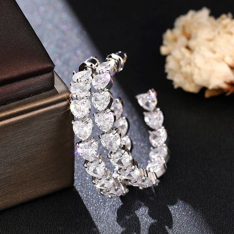  2024 hot-selling heavy-duty full-inlaid earrings, luxurious C-shaped temperament heart earrings, European and American fashion earrings