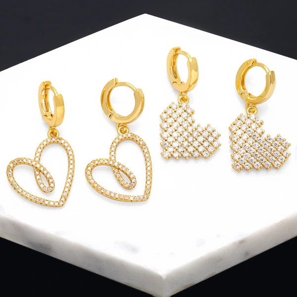 French high-end diamond heart earrings European and American new retro light luxury micro-inlaid zircon heart-shaped earrings era212