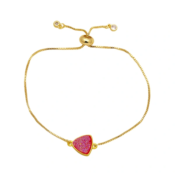 Hot selling triangle pendant bracelet female niche light luxury high-end gold-plated bracelet brc54