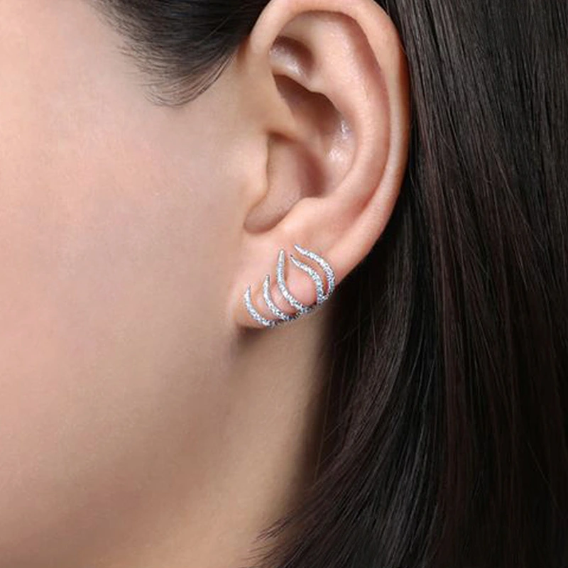 Hot selling metal wind ear clips, popular in Europe and America, exaggerated and special-shaped five-claw earrings, manufacturers wholesale