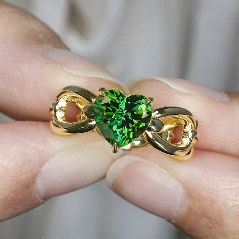  New heart-shaped inlaid ring light luxury style geometric round ring temperament style high-end anniversary gift