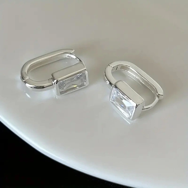 Geometric square simple earrings for women, daily matching, French temperament, elegant earrings, European and American hot style