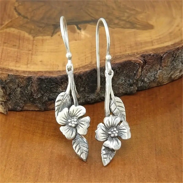 European and American new leaf flower earrings two-color retro niche simple earrings long earrings