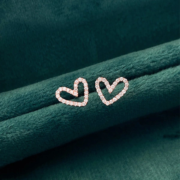  Korean hollow heart earrings hot sale micro inlaid sweet heart-shaped earrings Korean style simple peach heart female earrings