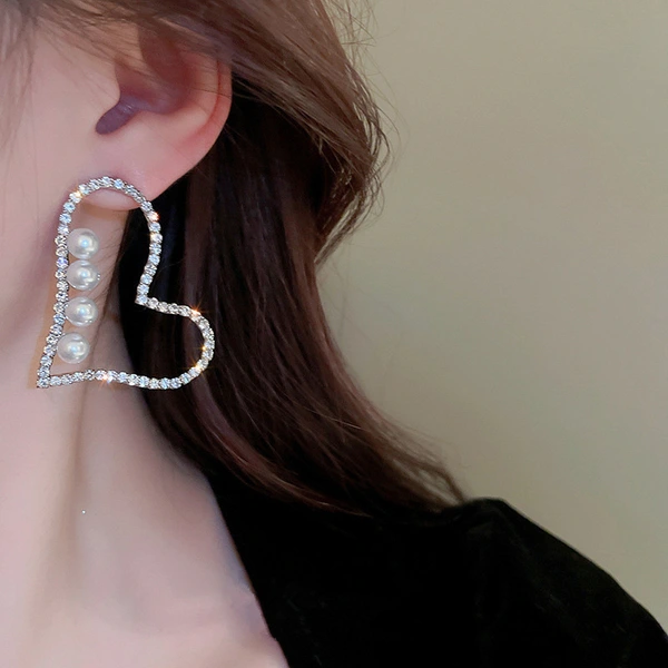  Love imitation pearl earrings French style personality fashion design earrings temperament hollow earrings for women