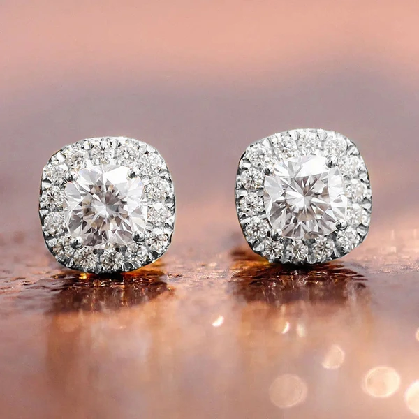 Manufacturer's new light luxury simple geometric earrings for women classic zircon temperament earrings fashionable daily accessories