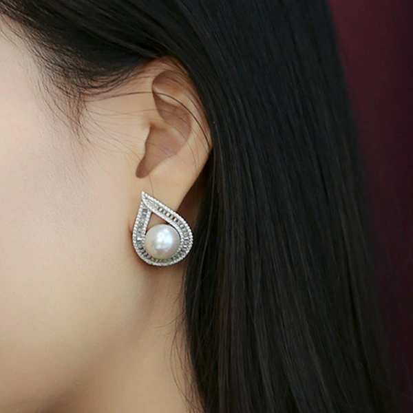 New temperament lady earrings imitation pearl water drop exquisite earrings princess elegant geometric jewelry