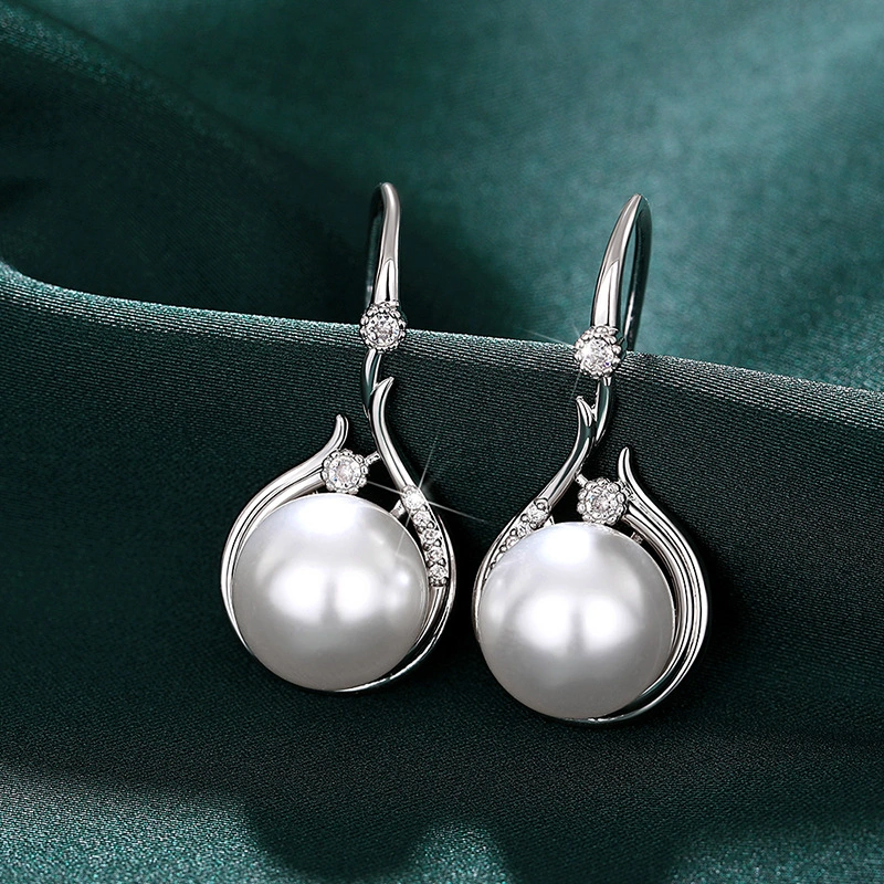 New hot sale imitation pearl earrings luxury ladies socialite Mother's Day gift fashion retro earrings