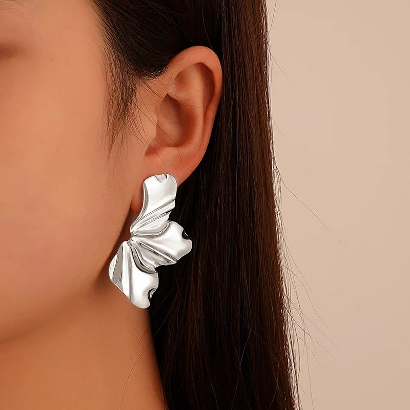 European and American retro exaggerated earrings atmospheric irregular petals flower multi-earrings fashionable evening dress earrings