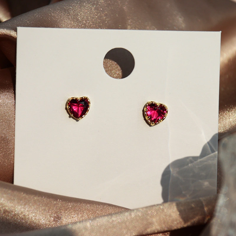 Live hot selling sweetheart earrings for women, heart-shaped sweet earrings for daily wear, exquisite zircon jewelry