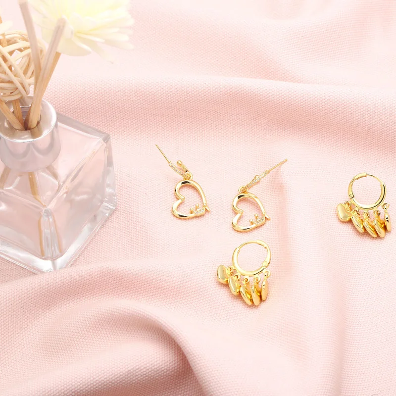 Clearance European and American new crown heart earrings high-end cold style earrings temperament network celebrity earrings erz23