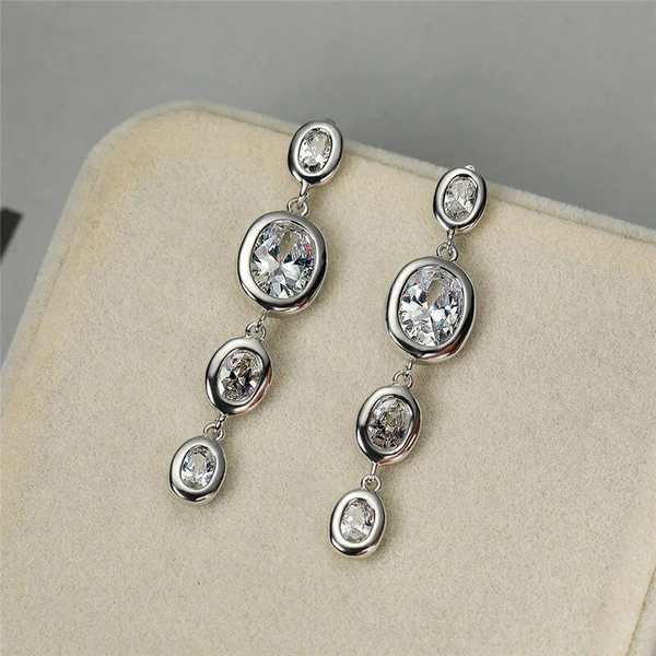 Zircon imitation tassel earrings Japanese and Korean small fresh Internet celebrity sweet earrings oval geometric female earrings jewelry