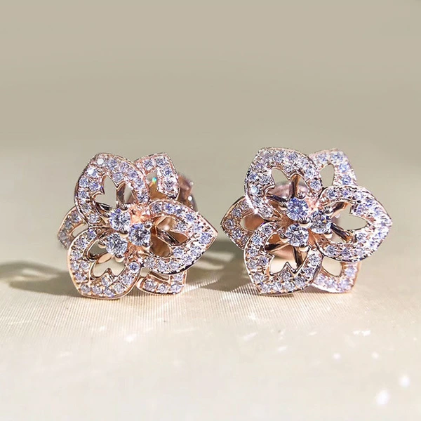 Specially supply new earrings, sweet temperament, ladylike flower zircon earrings, exquisite copper earrings