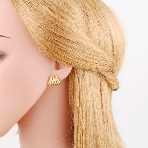 European and American fashion new simple inlaid zircon 18k gold earrings hot selling high-end fan-shaped earrings eru51