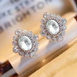 Live streaming style internet celebrity retro earrings new diamond sapphire zircon flower-shaped earrings for women