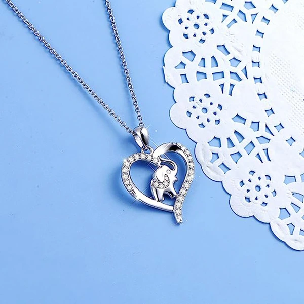  Hot selling animal necklaces in Europe and America, high-end and versatile elephant necklaces, heart-shaped clavicle chains