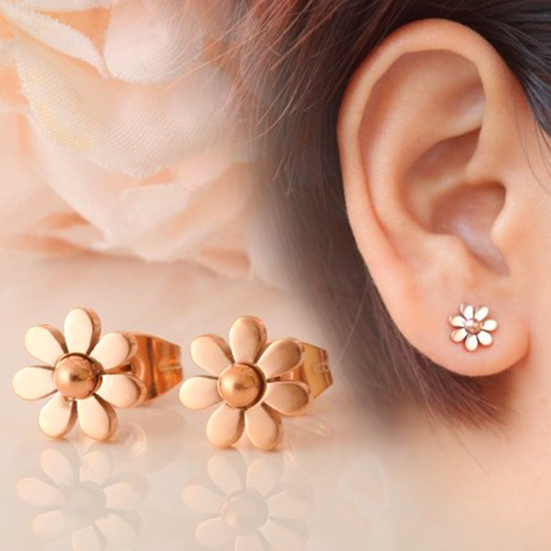  New small flower earrings for women, simple and versatile sunflower earrings, niche mini flower earrings wholesale