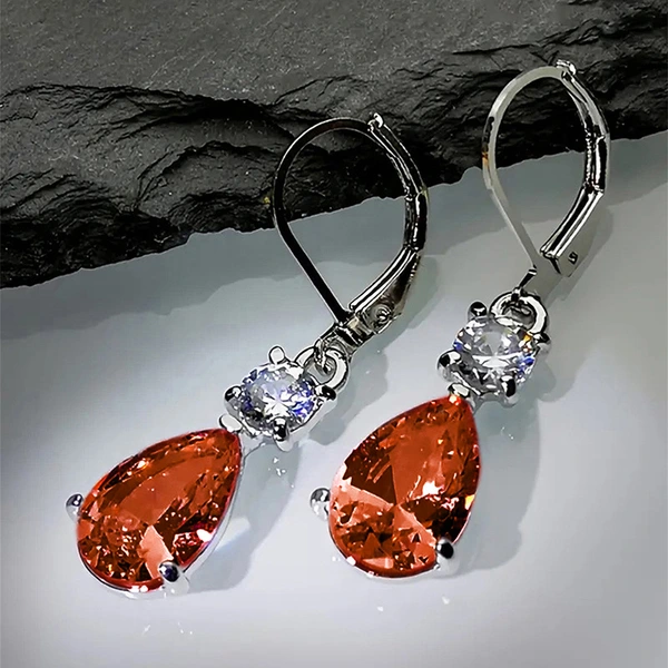 New style earrings with water droplets, elegant and versatile earrings for ladies, urban white-collar workers, and exquisite bridal earrings