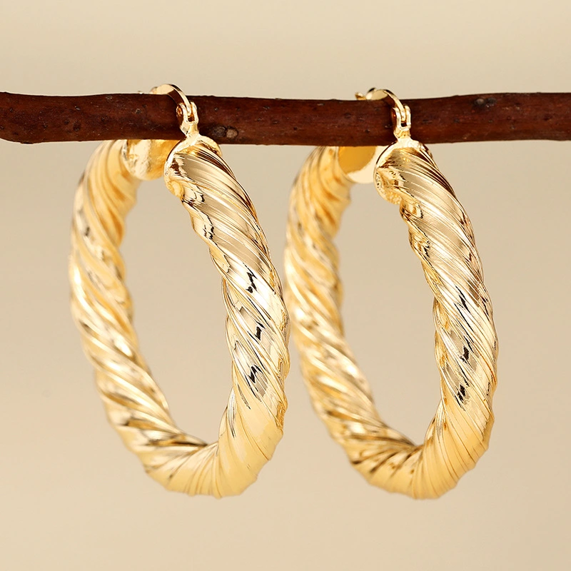 Wholesale new style earrings for women with water drop geometric ring design, atmospheric heavy industry Middle Eastern style