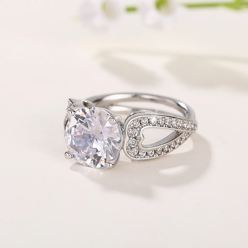  New zircon ring hollow cross four claws fashion design proposal wedding ring birthday gift ring