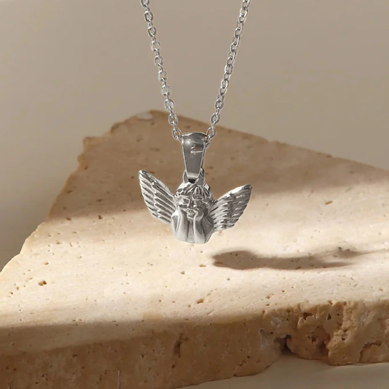  European and American light luxury necklace new three-dimensional angel cute pendant retro metal sense female necklace