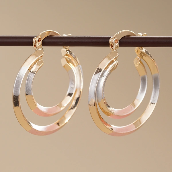 Hot selling metal multi-color fashionable earrings for ladies Middle Eastern light luxury style factory direct sales super hot style