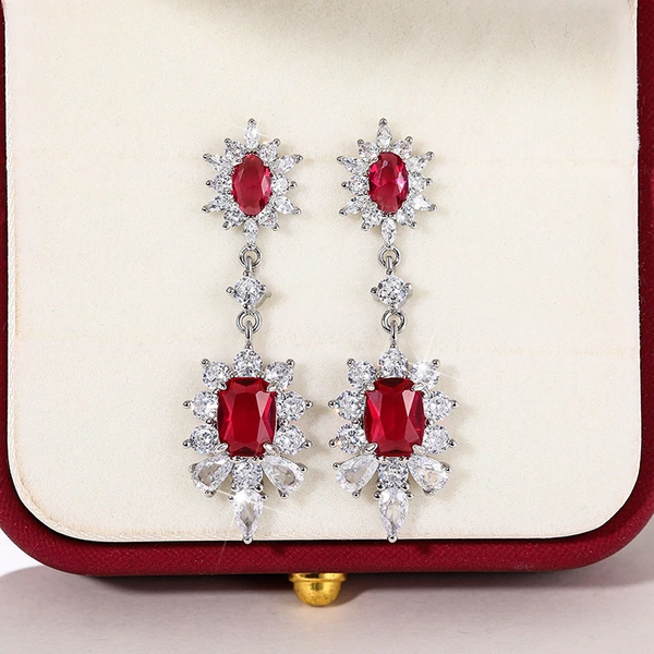 Temperamental long and rich earrings, luxurious palace-style royal earrings, queen princess and celebrity style earrings